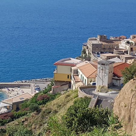 B&B Il Vicolo Di Pizzo Luaran gambar